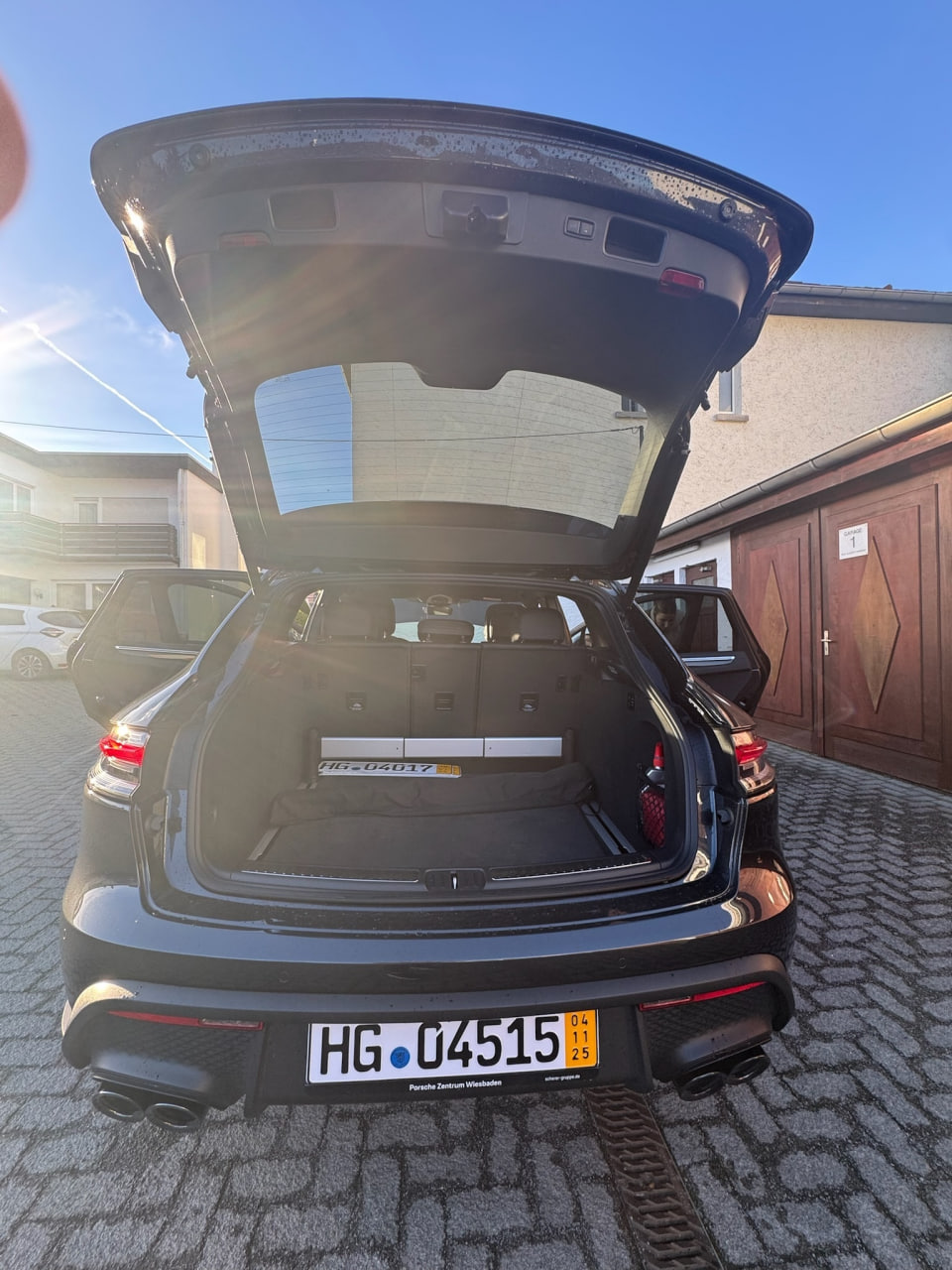 Porsche Macan baxışı, 17 şəkildən 7-cisi