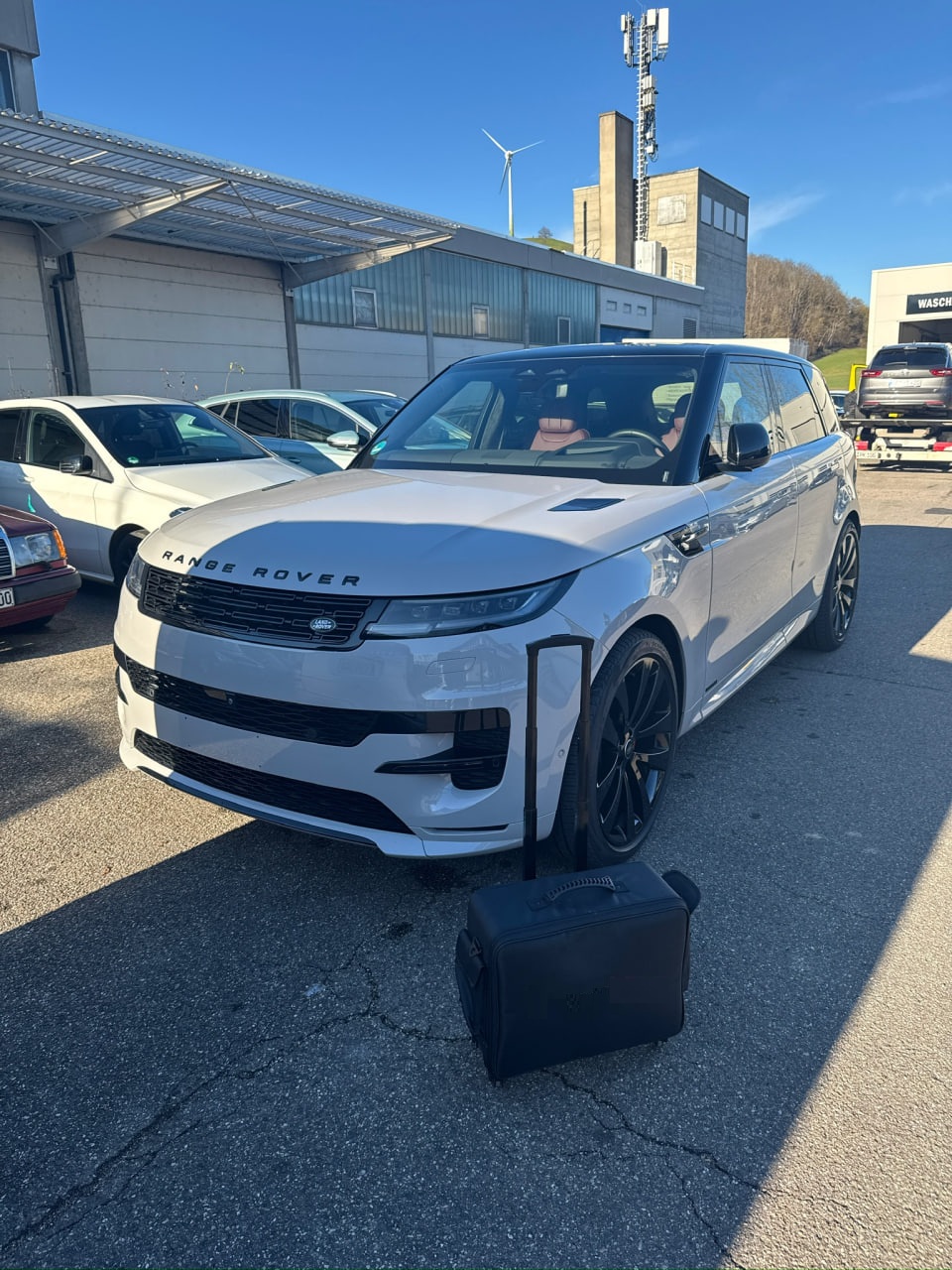 Range Rover Sport baxışı, 15 şəkildən 1-cisi